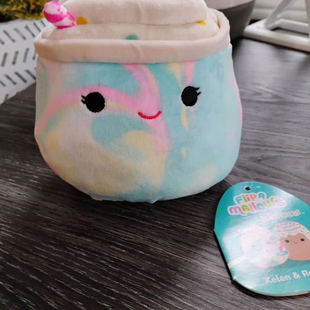 Squishmallows Flip-A-Mallow Plush Kelen Milkshake & Rease Cinnamon Roll - Picture 2 of 8